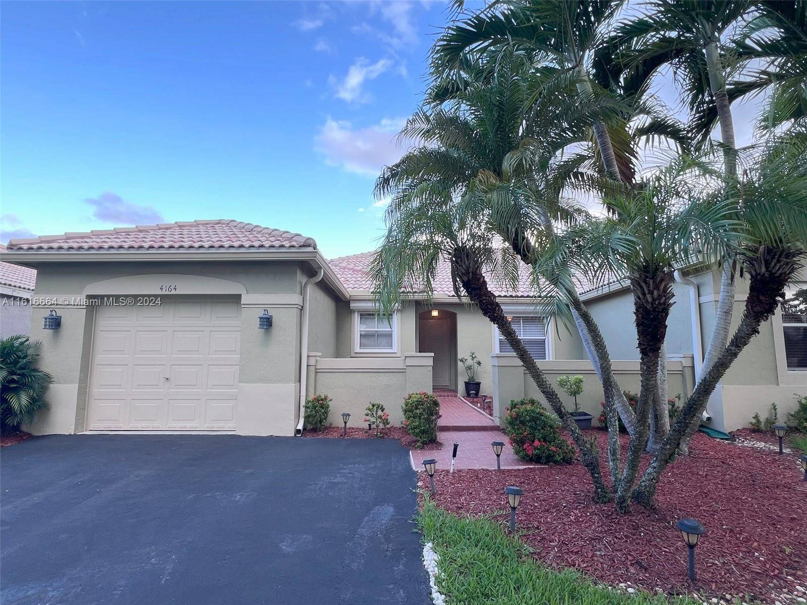 Weston, FL 33331,4164 Pine Ridge Ln