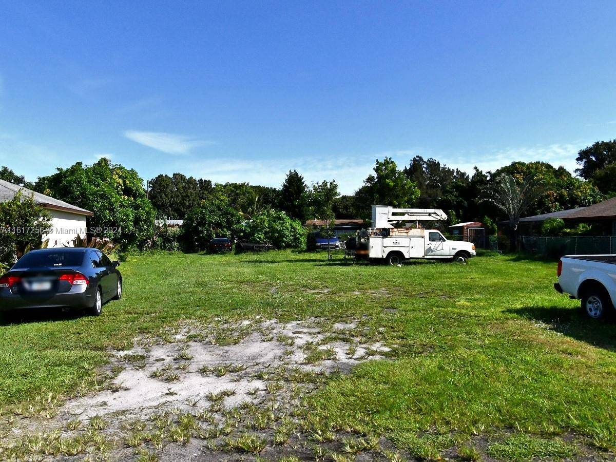 Fort Pierce, FL 34982,708 Ixoria Ave