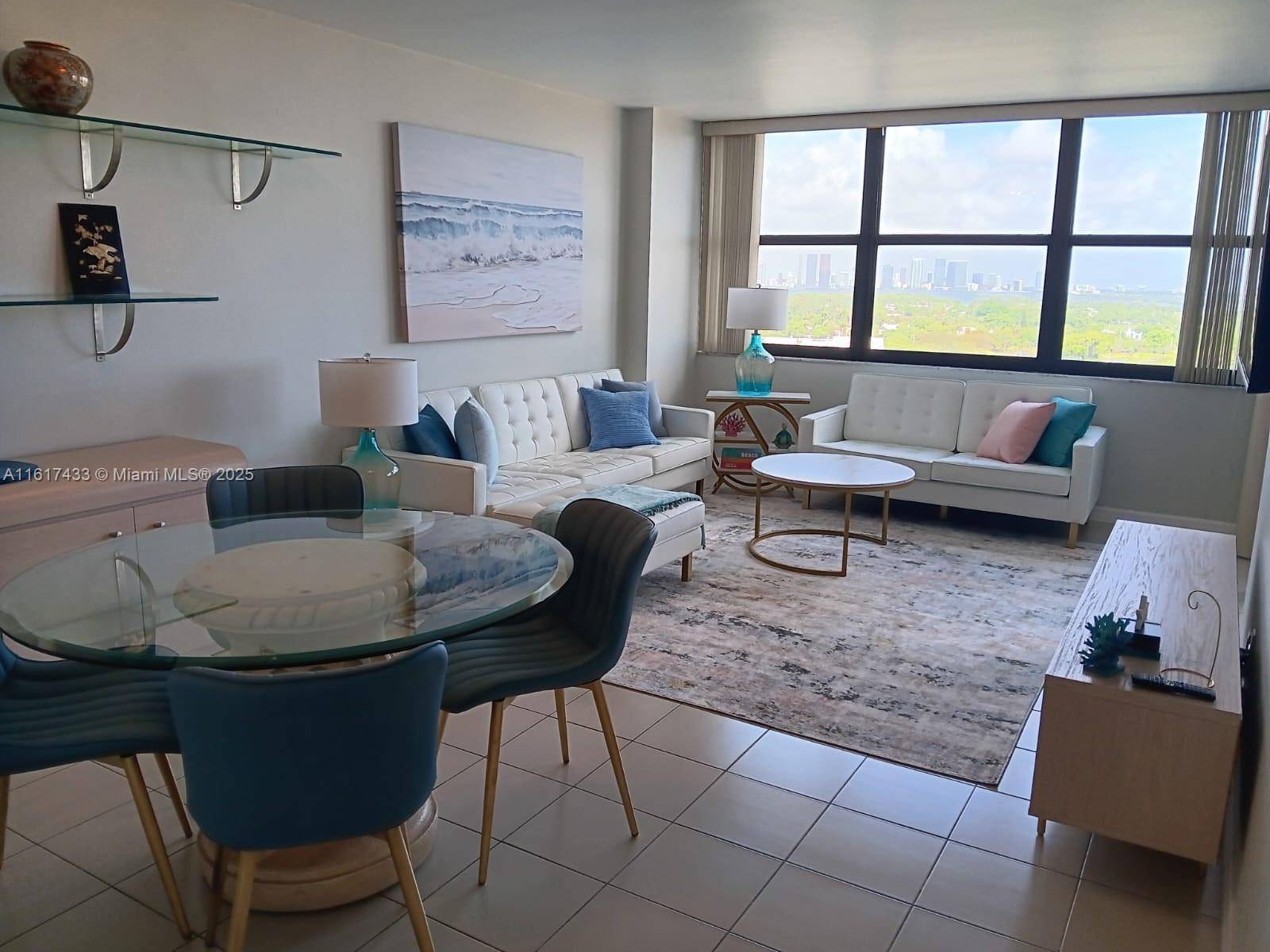 Miami Beach, FL 33140,2555 Collins Ave #1808