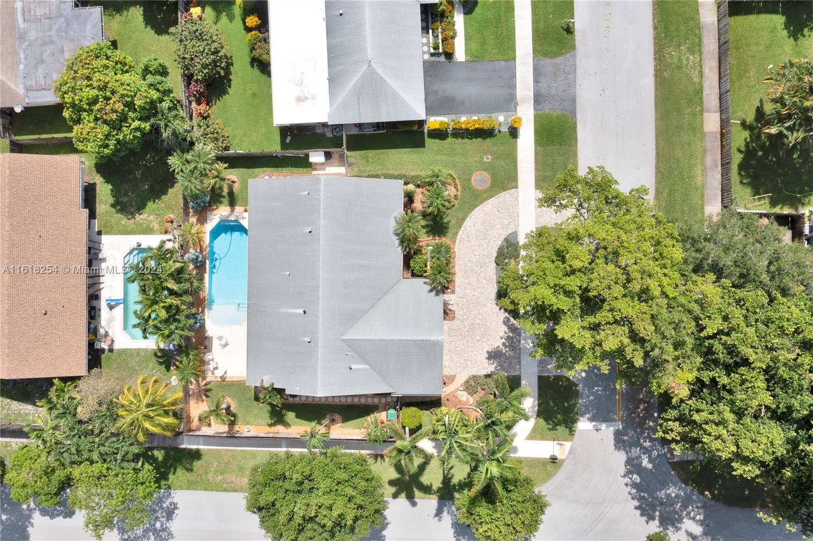 Cooper City, FL 33330,11977 SW 56th St