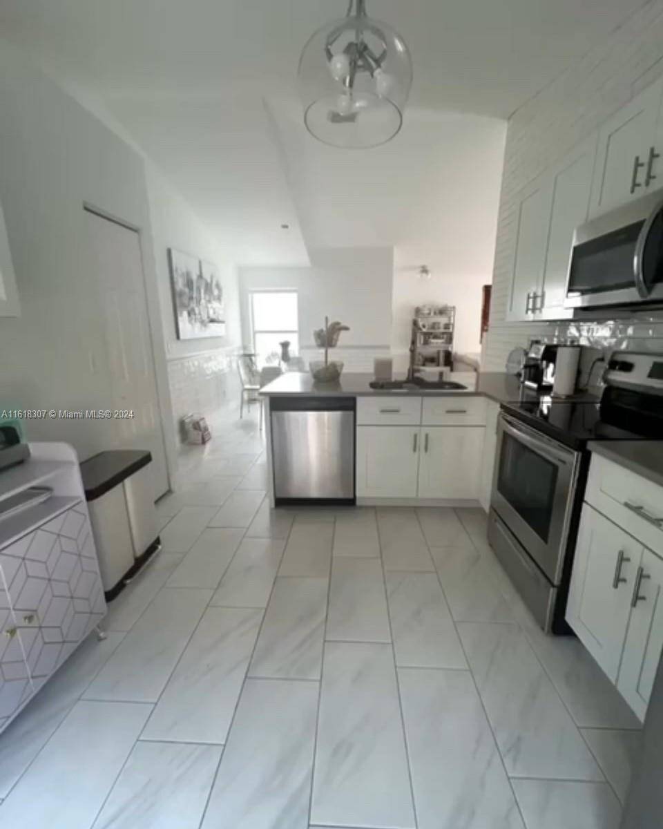 Miramar, FL 33029,17914 SW 29th Ct