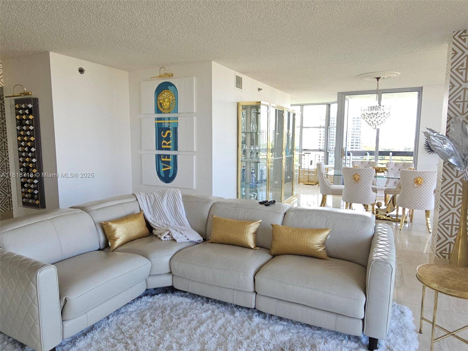 Aventura, FL 33180,3600 Mystic Pointe Dr #1607
