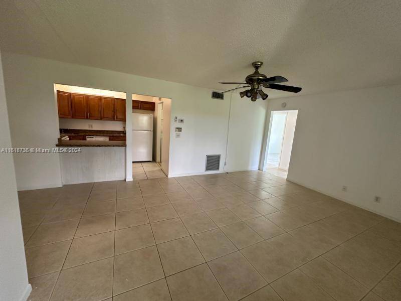 West Palm Beach, FL 33417,4709 Sable Pine Cir #B1