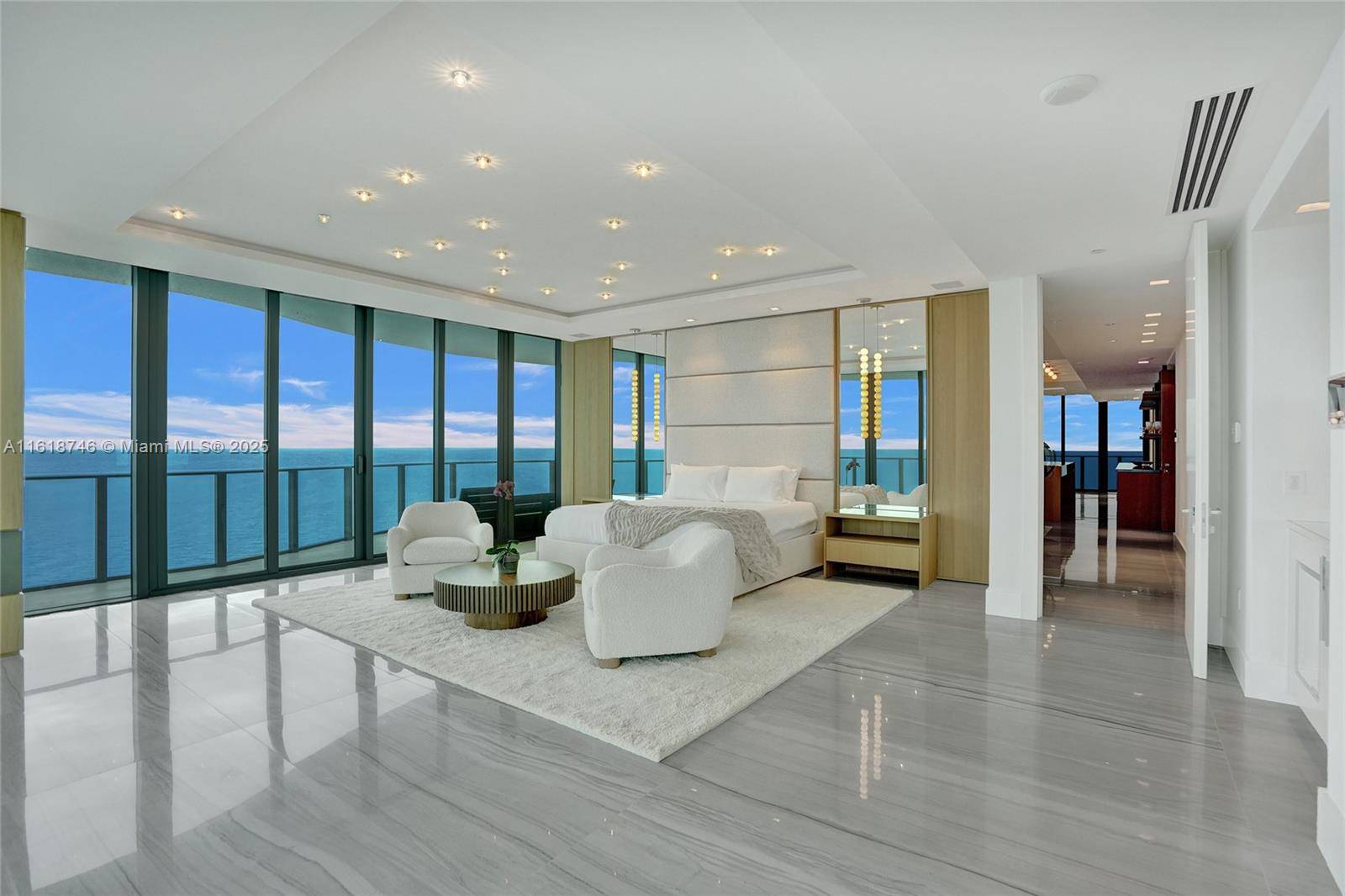 Sunny Isles Beach, FL 33160,19575 Collins Ave #33