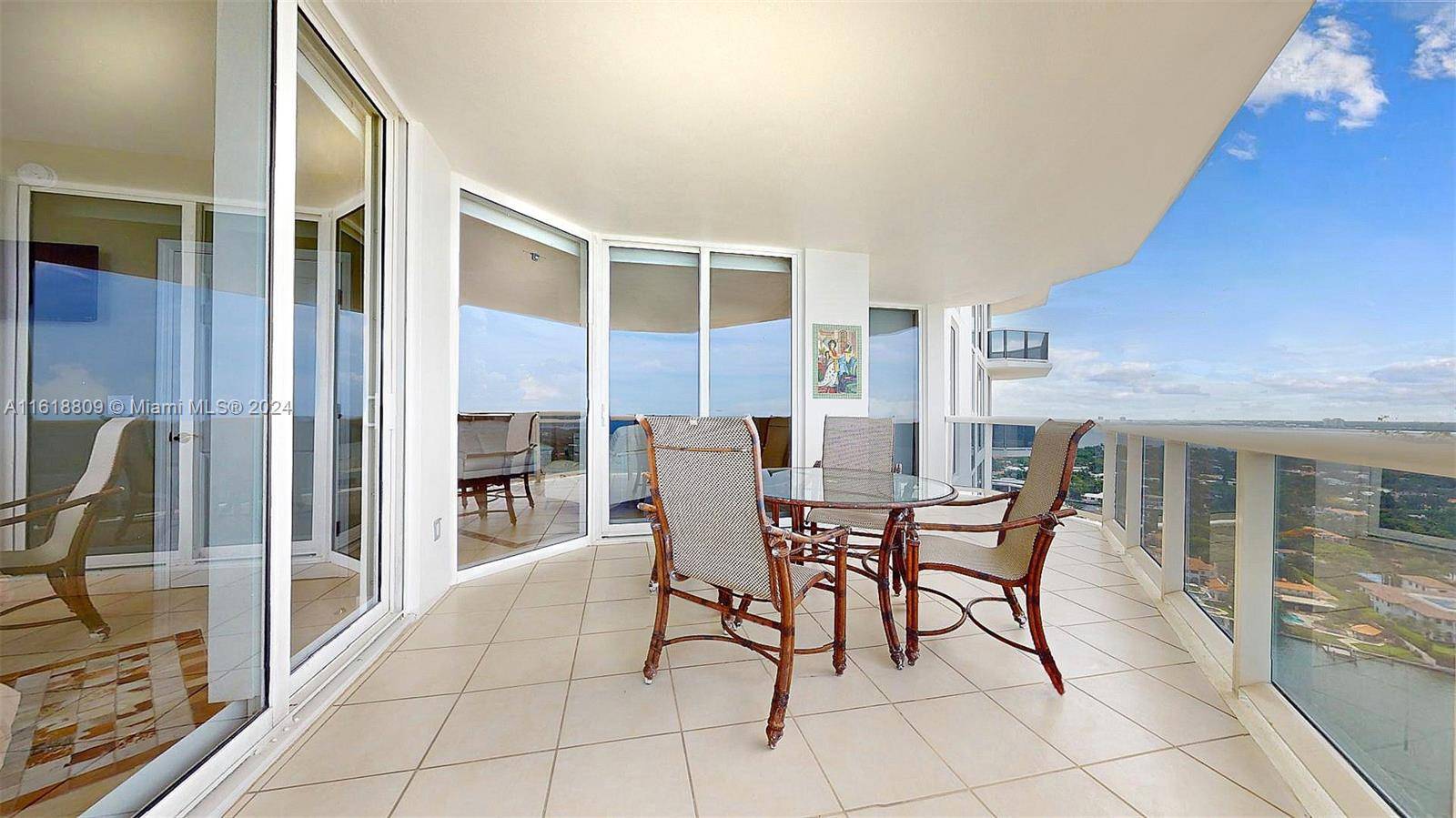 Miami Beach, FL 33140,4779 Collins Ave #2708