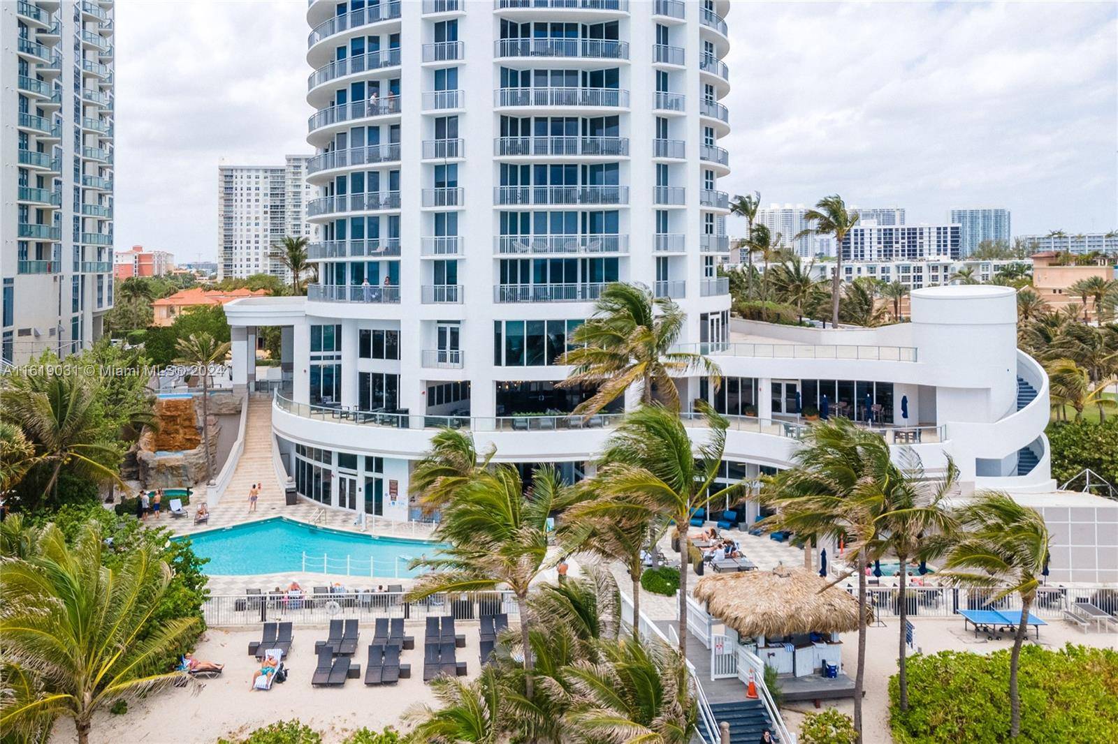 Sunny Isles Beach, FL 33160,17375 Collins Ave #1201