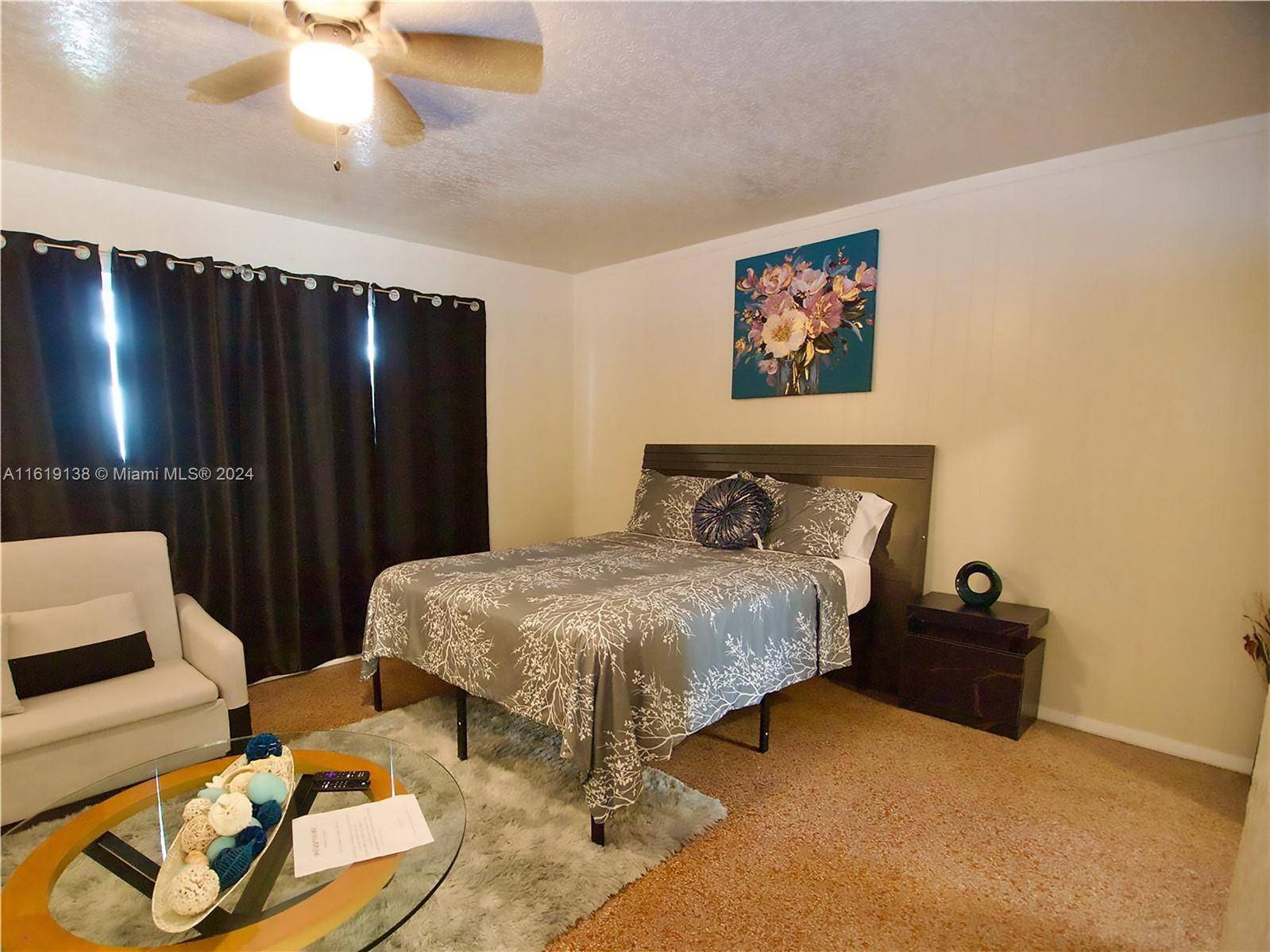 Hollywood, FL 33020,1934 Madison St #1-5