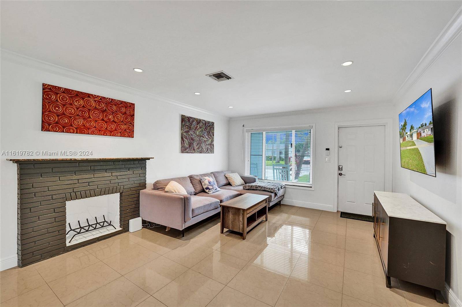 Hollywood, FL 33021,710 N 32nd Court