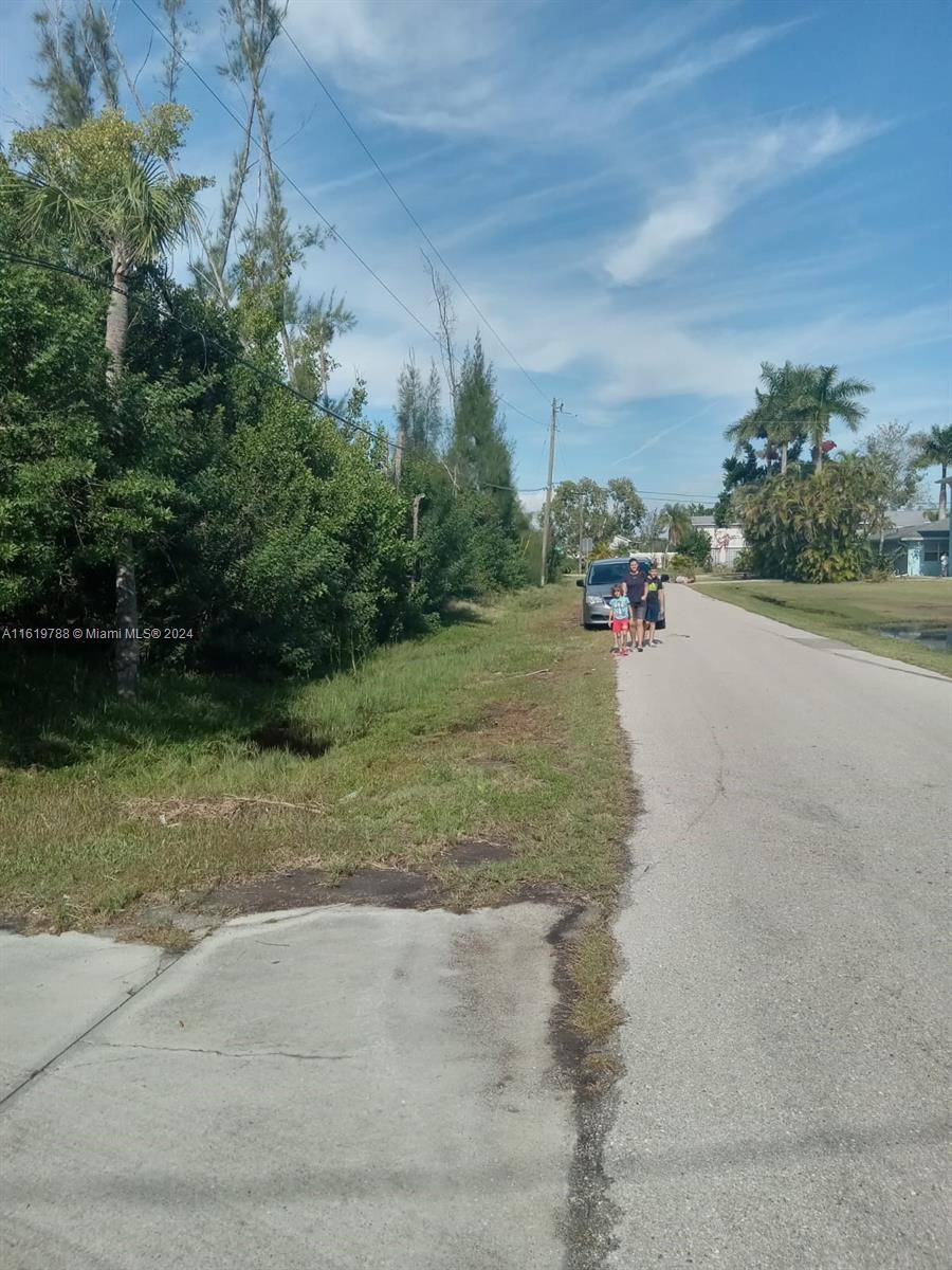 Other, FL 33950,215 Glenholm  Ave
