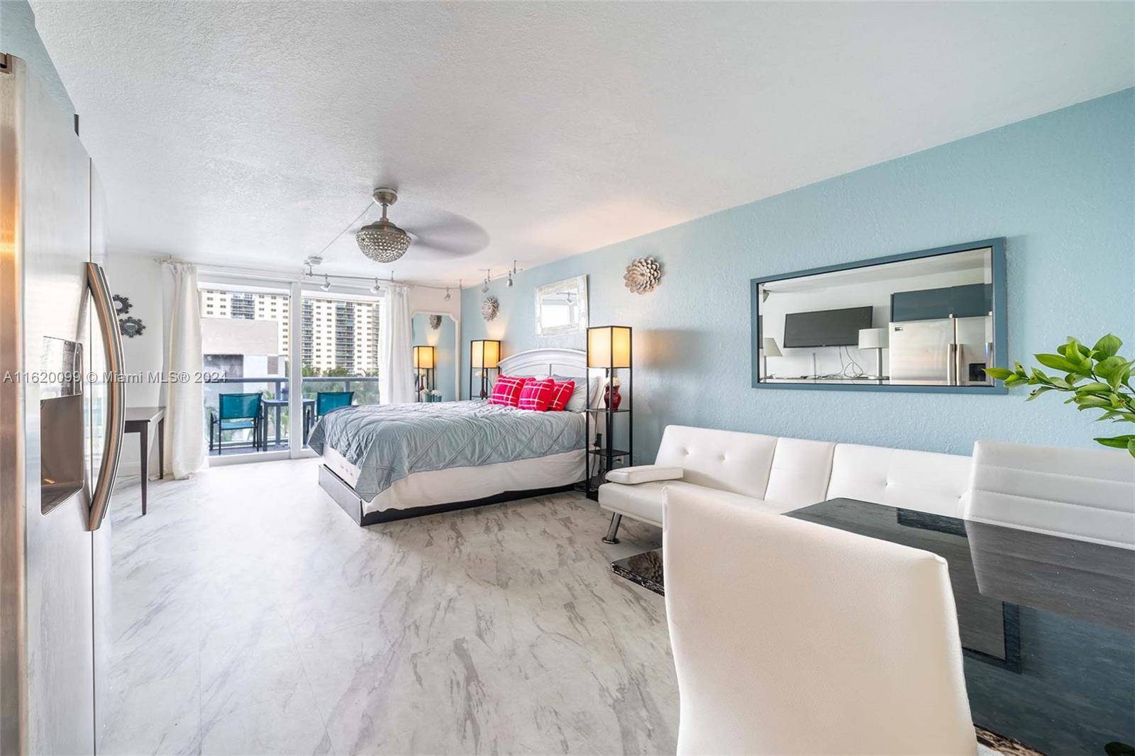 Sunny Isles Beach, FL 33160,19201 Collins Ave #335
