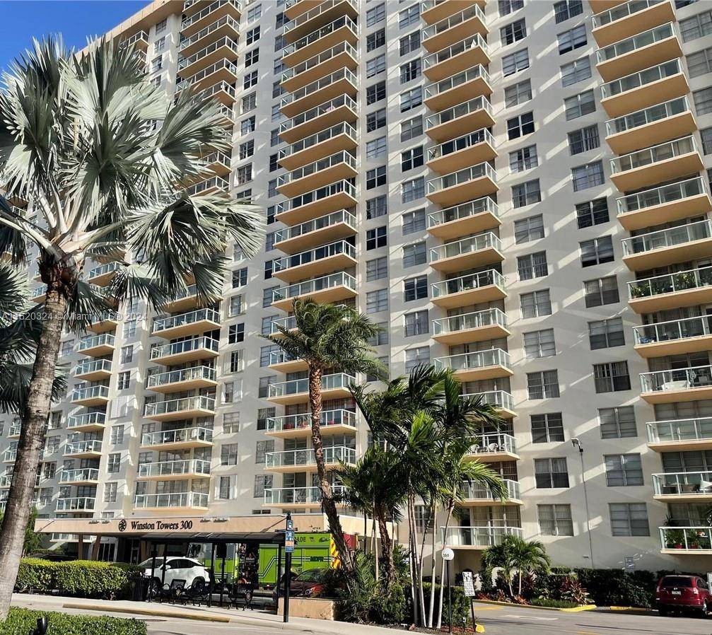 Sunny Isles Beach, FL 33160,230 174th St #1404