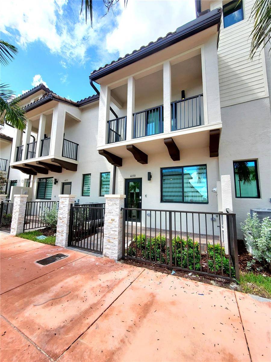 Doral, FL 33166,4278 NW 82nd Ave #4278