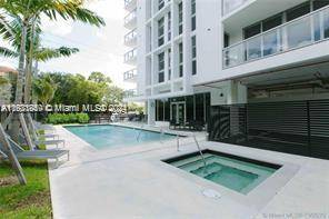 North Miami Beach, FL 33181,13800 Highland Dr #PH8
