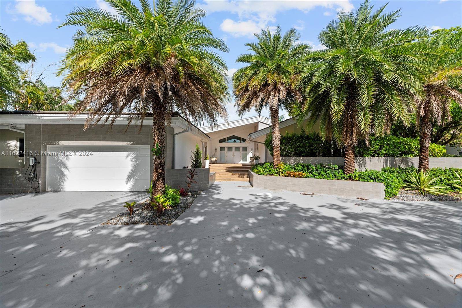 Golden Beach, FL 33160,194 Golden Beach Dr
