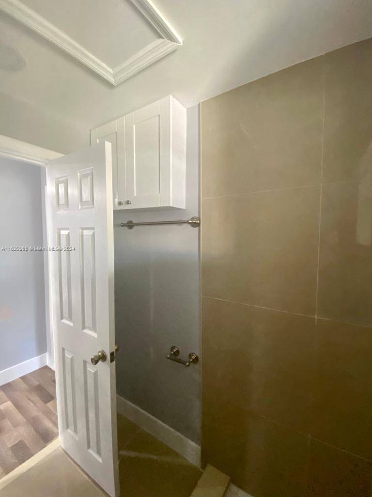 North Miami Beach, FL 33162,345 NE 168th St