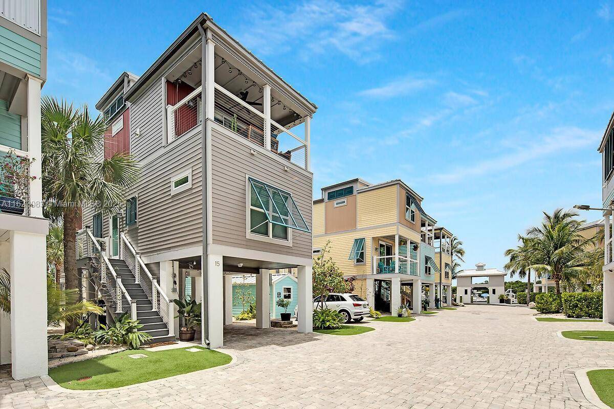 Marathon, FL 33050,101 11th St OCEAN 15