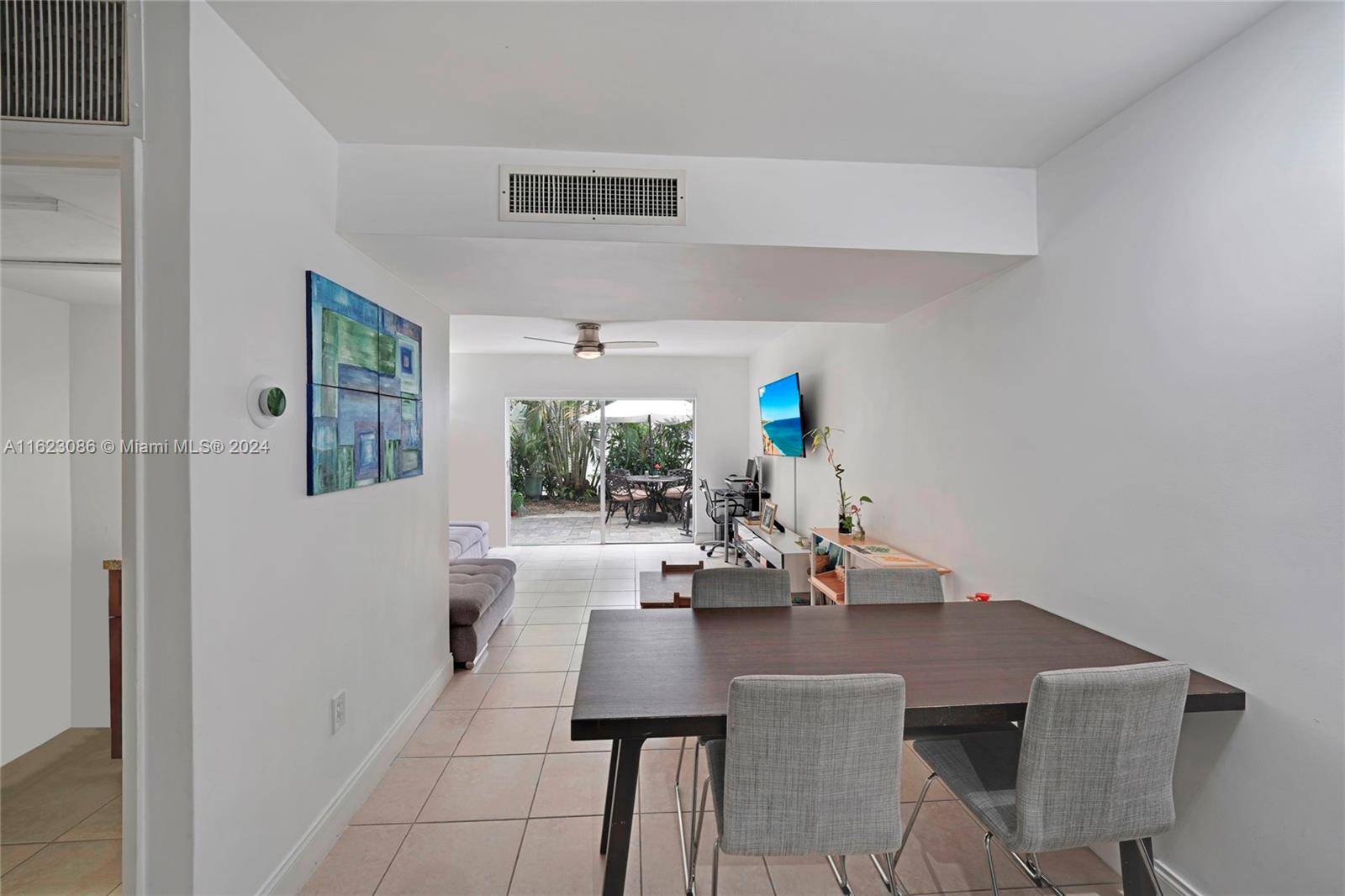 Oakland Park, FL 33311,803 W Oakland Park Blvd #A1