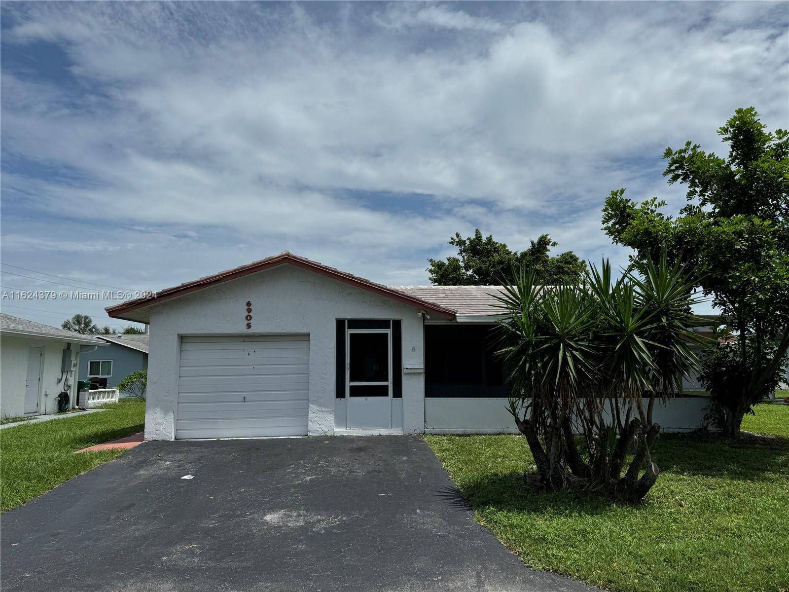 Tamarac, FL 33321,6905 NW 76th Ct