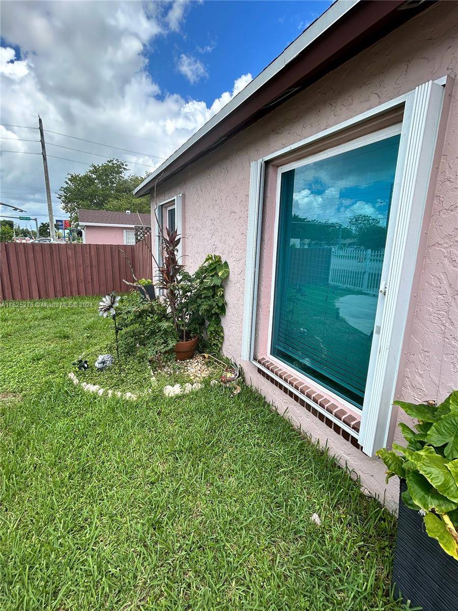 Homestead, FL 33032,12601 SW 268th St