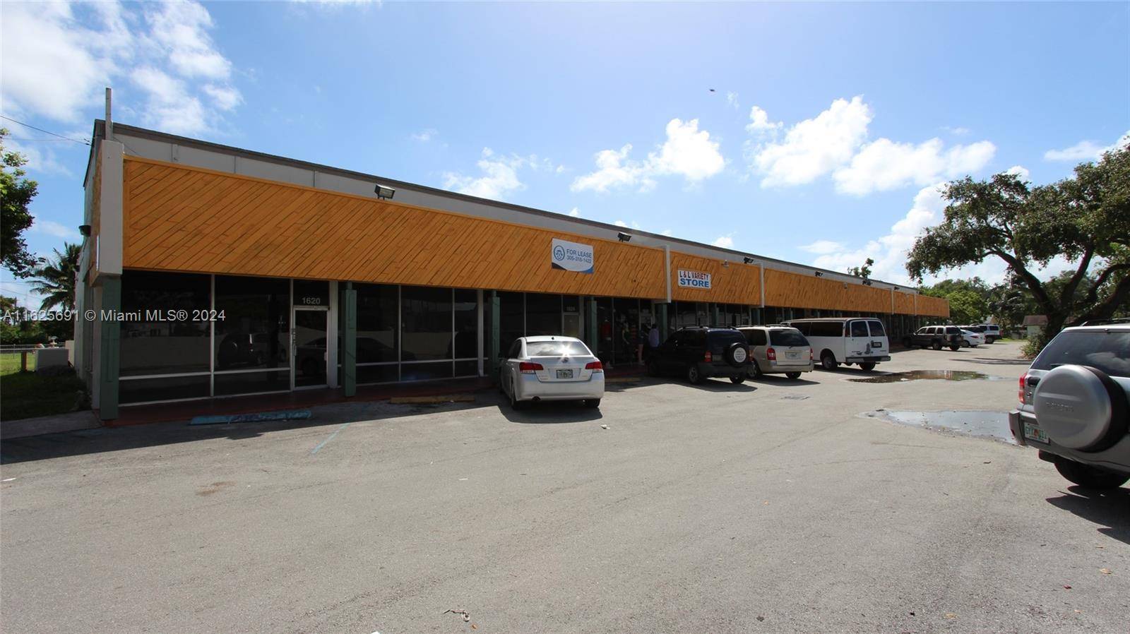 North Miami, FL 33181,1620 NE 148 St #1630