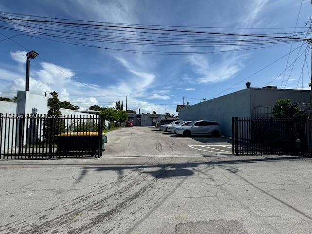 Miami, FL 33142,1222 NW 29th St