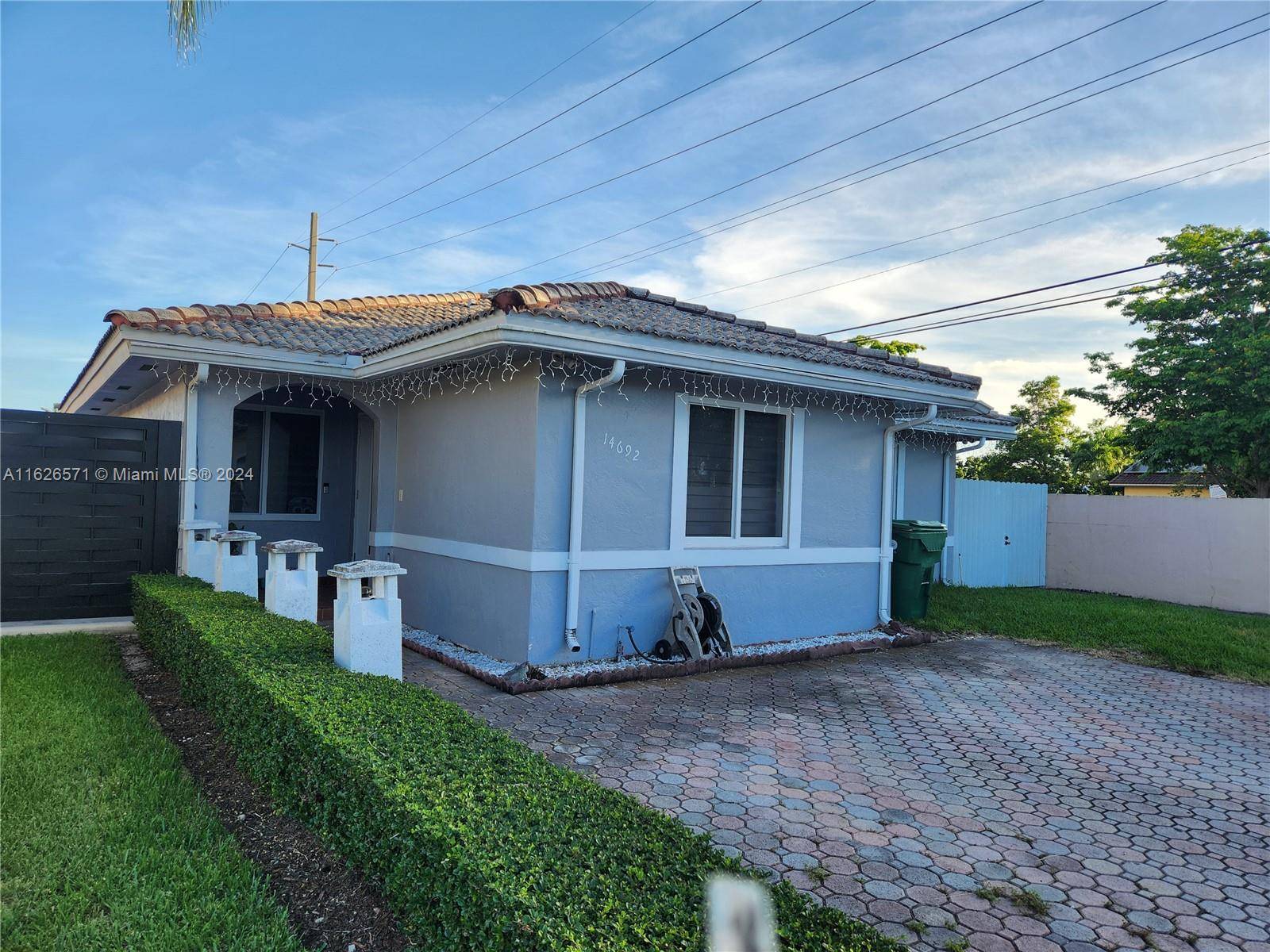 Miami, FL 33177,14692 SW 170th St