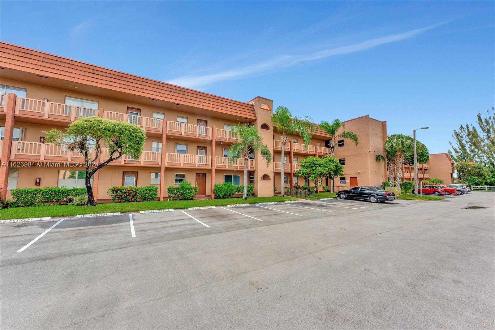 Sunrise, FL 33322,9900 Sunrise Lakes Blvd #103