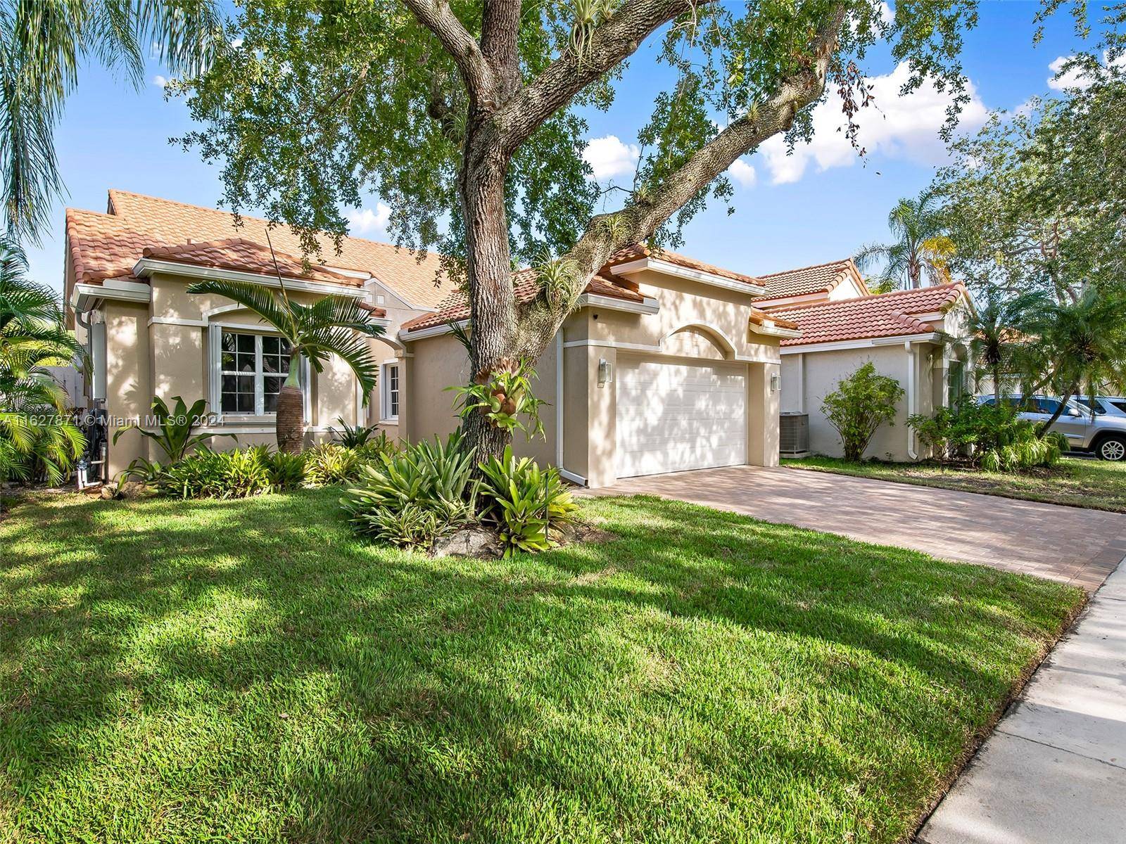 Weston, FL 33326,1319 Bayview Cir