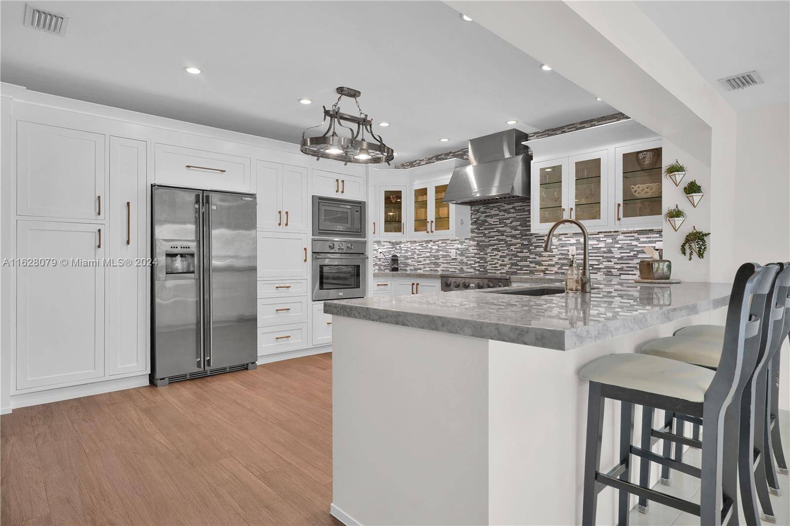 South Miami, FL 33143,7220 SW 65th Ave