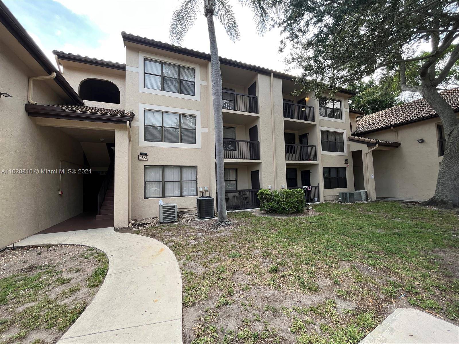 Pompano Beach, FL 33069,4581 W Mcnab Rd #22