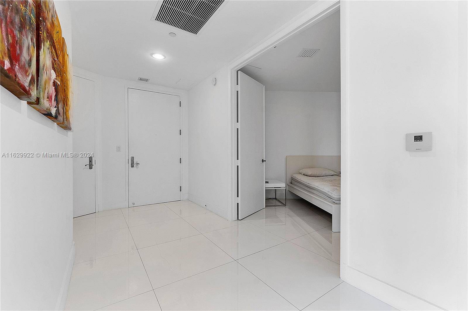 Sunny Isles Beach, FL 33160,15811 Collins Ave #2107