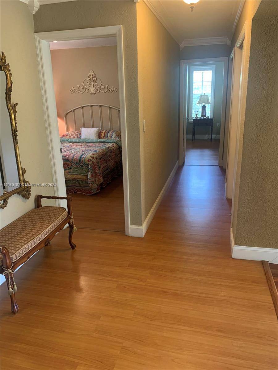 Coral Gables, FL 33134,825 El Rado St