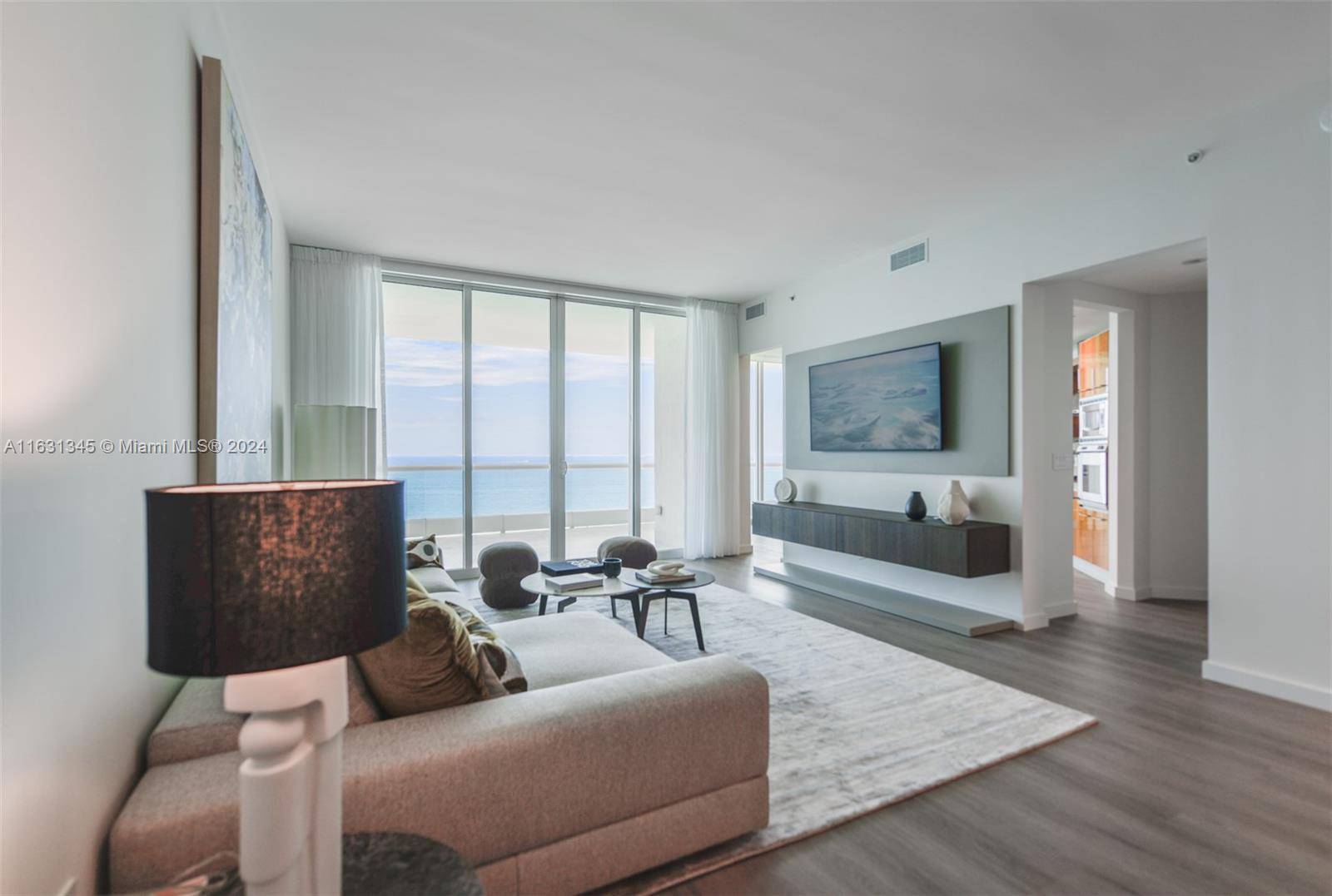 Sunny Isles Beach, FL 33160,16051 Collins Ave #2102