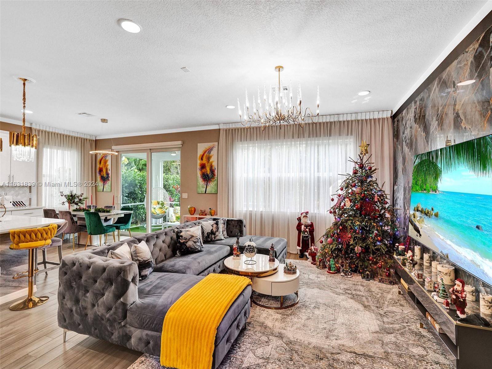 Hollywood, FL 33021,4414 Ficus St