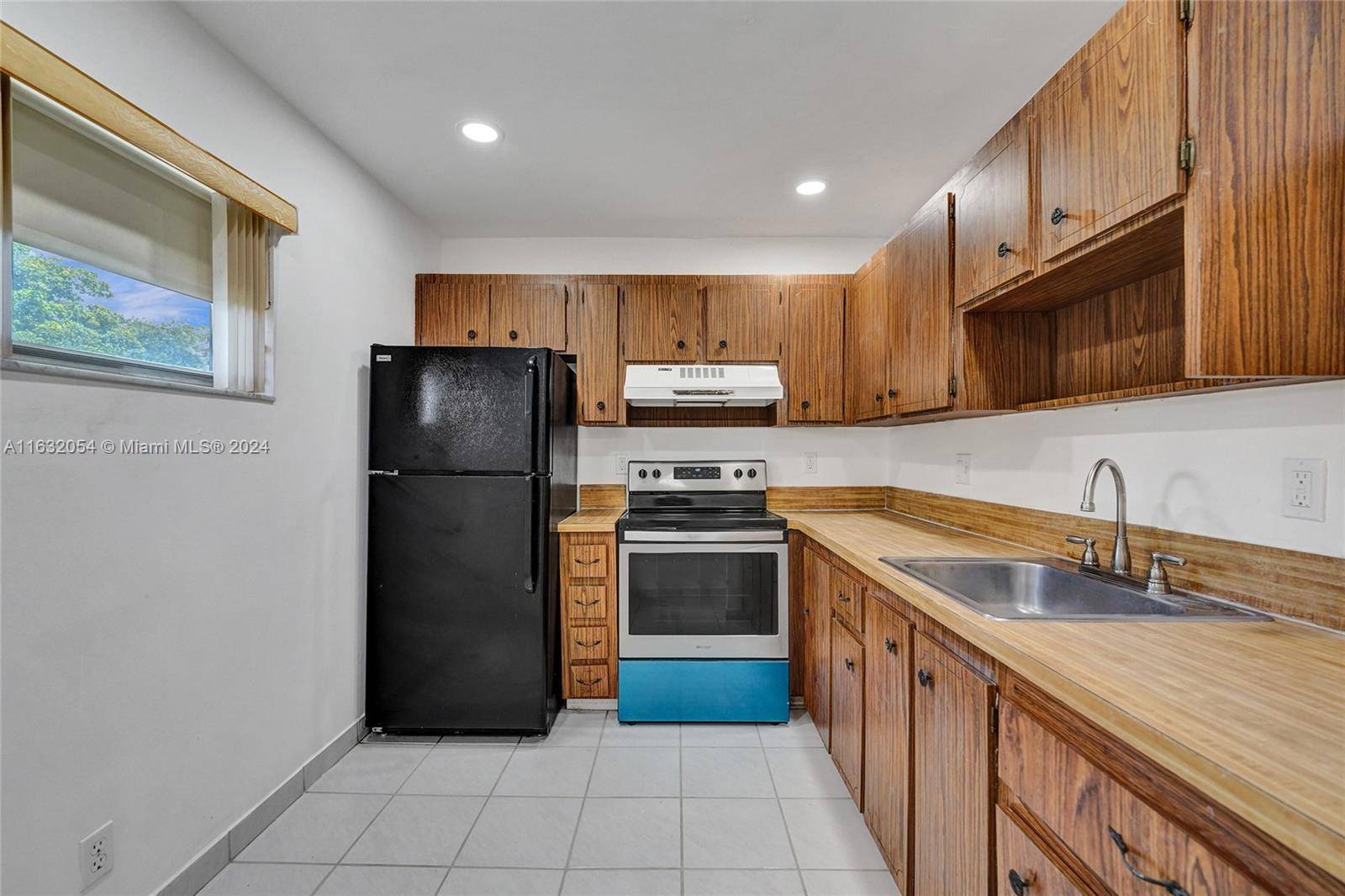 Plantation, FL 33313,7541 NW 16th St #1310