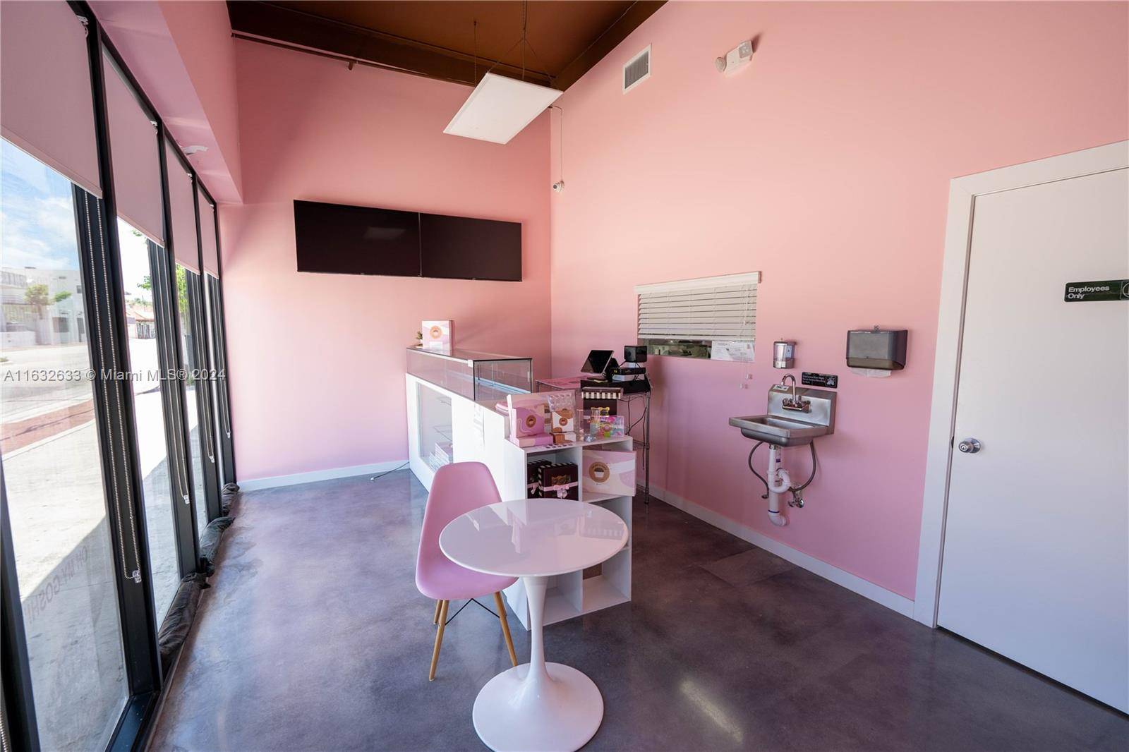 Miami, FL 33135,300 SW 17th Ave