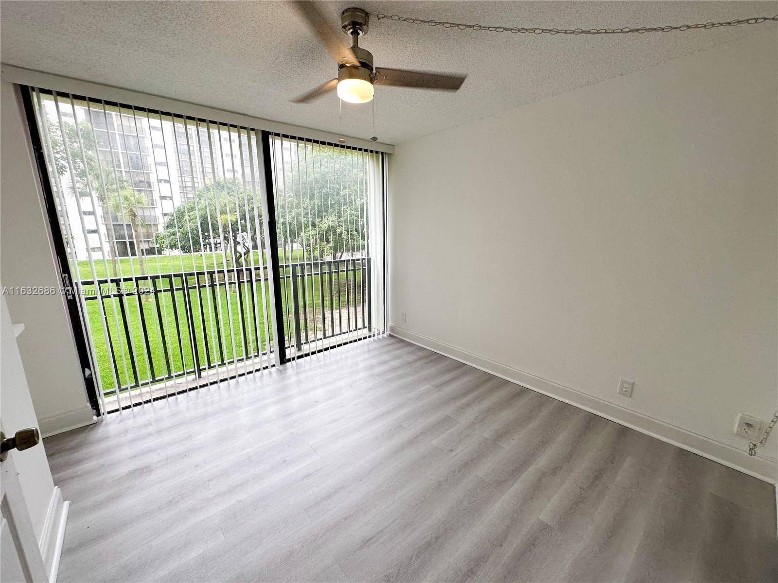 Sunny Isles Beach, FL 33160,17011 N Bay Rd #216