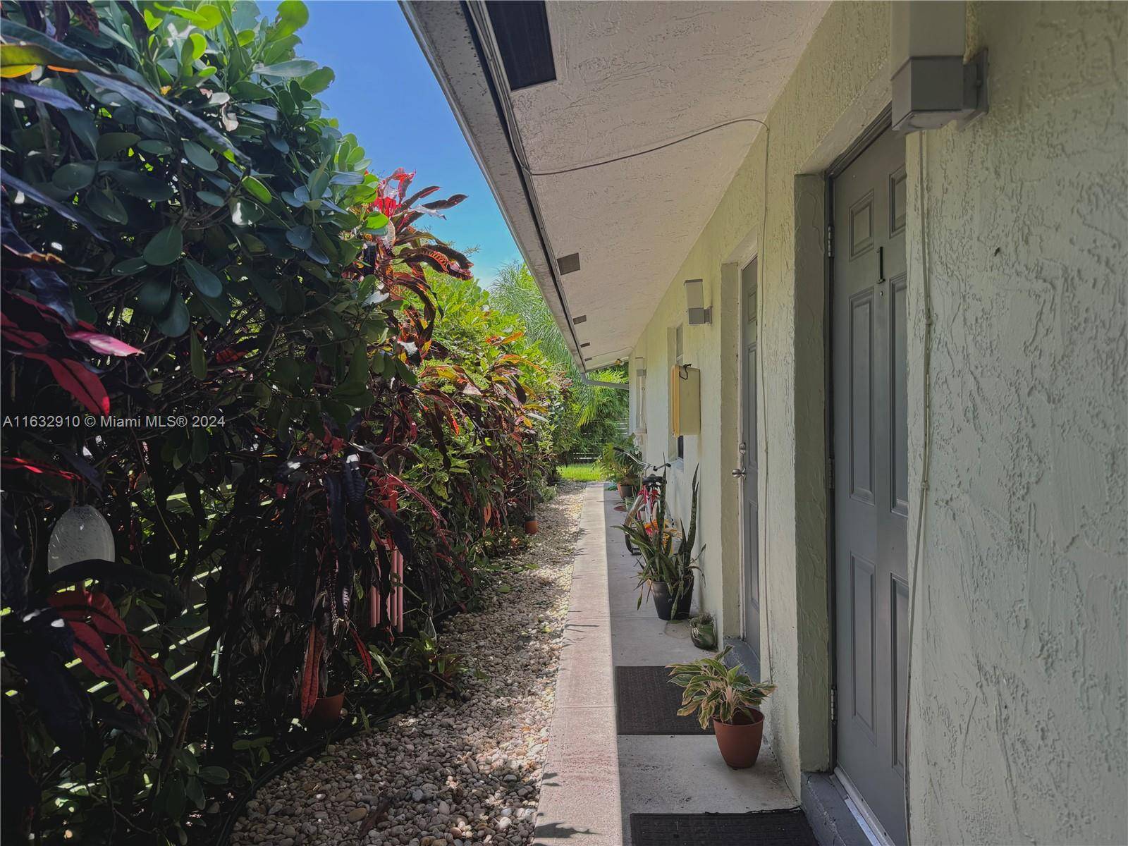 Fort Lauderdale, FL 33311,1114 SW 2nd Ct