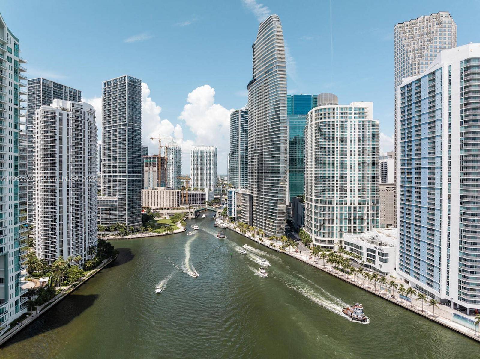 Miami, FL 33131,300 Biscayne Blvd Way #1902