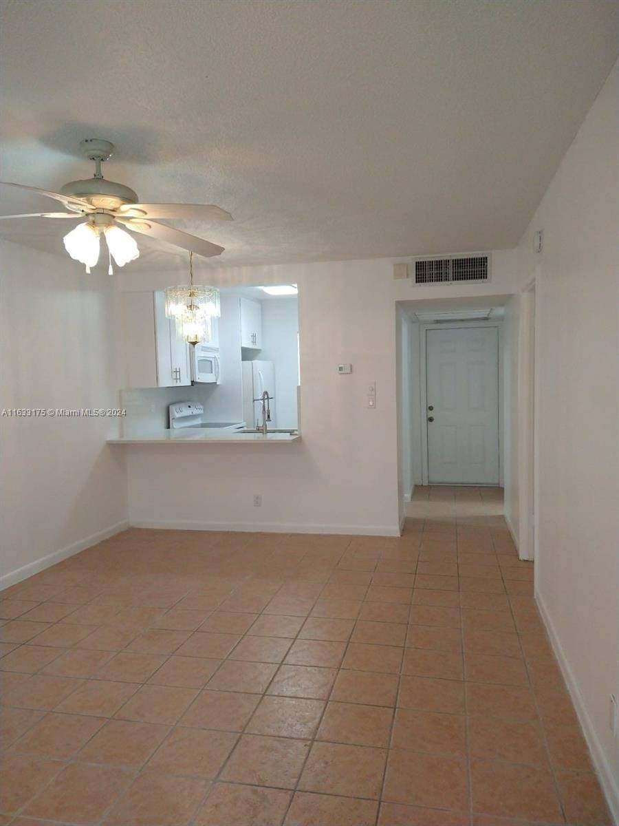 Lauderdale Lakes, FL 33313,5111 W Oakland Park Blvd #110