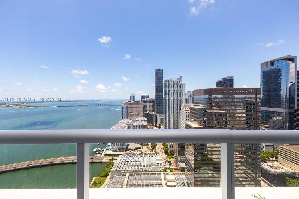 Miami, FL 33131,495 Brickell Ave #4105