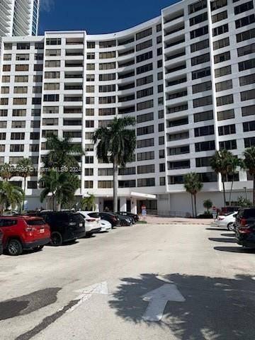 Hollywood, FL 33019,3505 S Ocean Drive #808