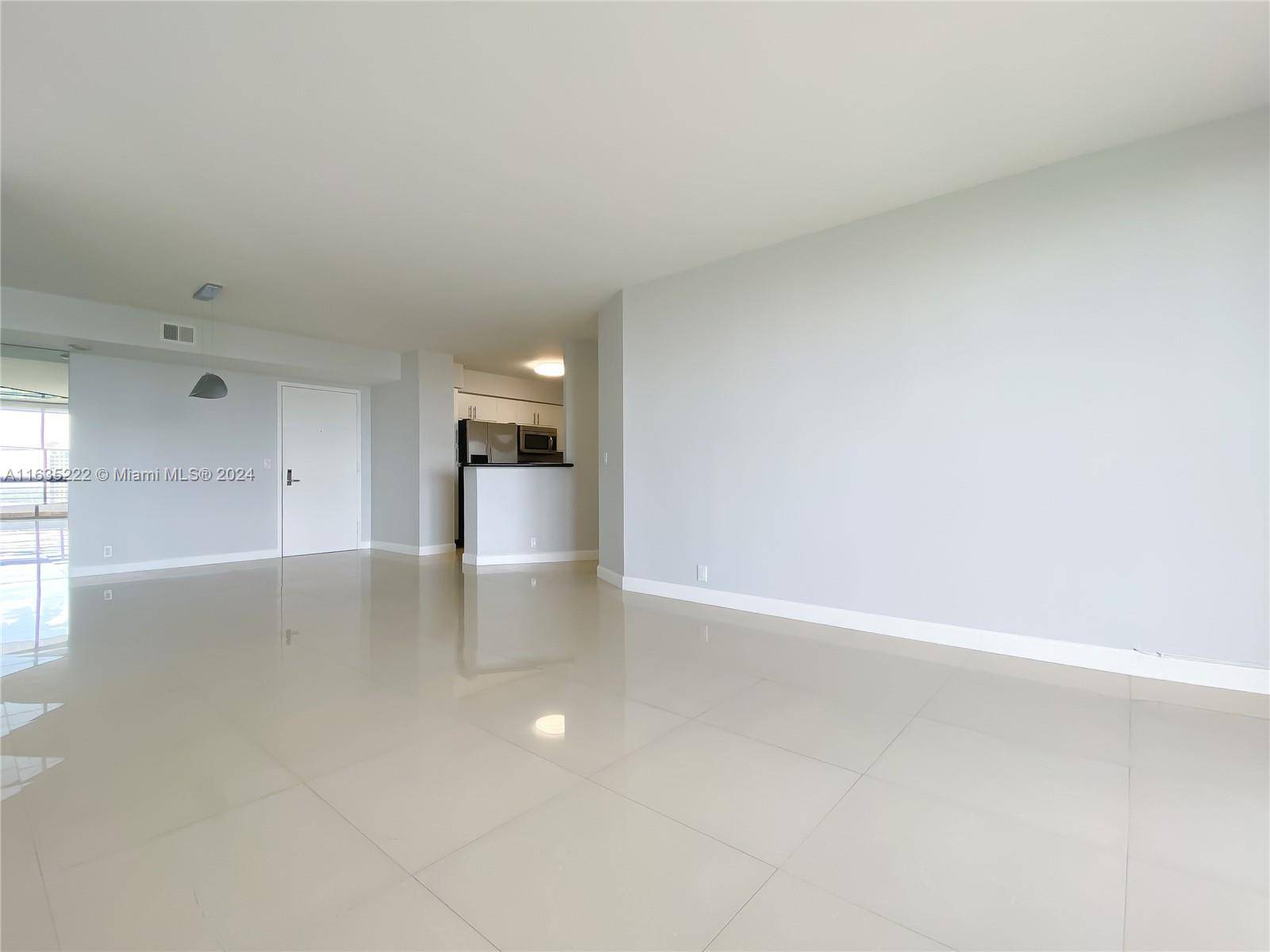 Aventura, FL 33180,3400 NE 192nd St #LPH7