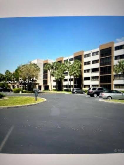 Doral, FL 33178,9735 NW 52nd St #419