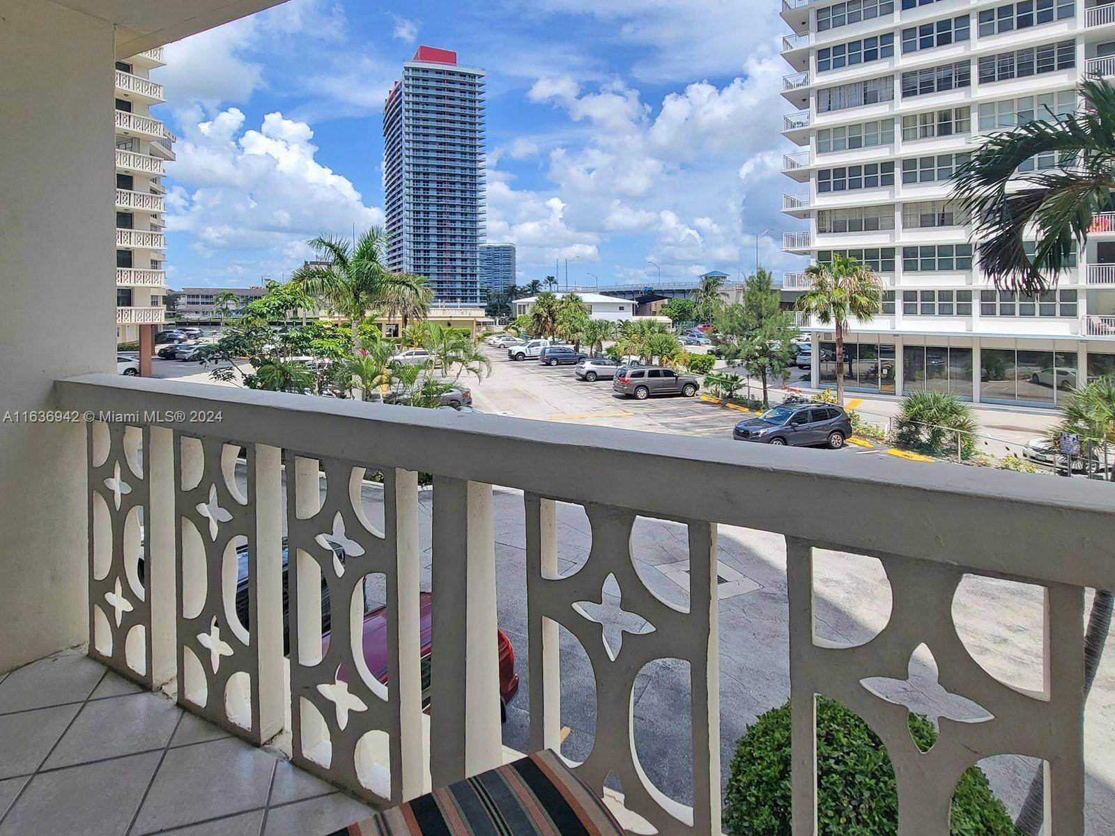 Hallandale Beach, FL 33009,1825 S Ocean Dr #206