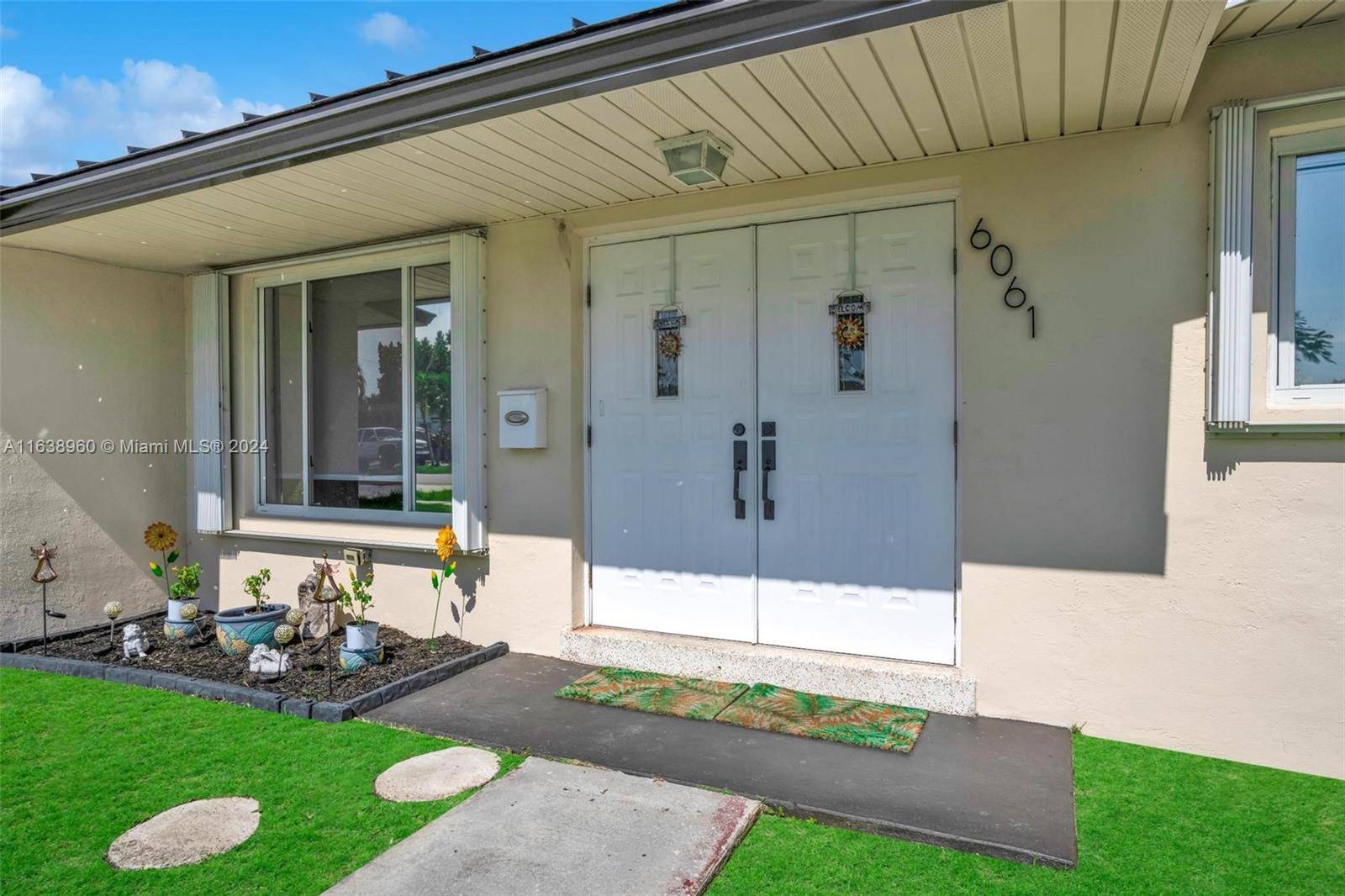 Miami, FL 33173,6061 SW 109th Ct