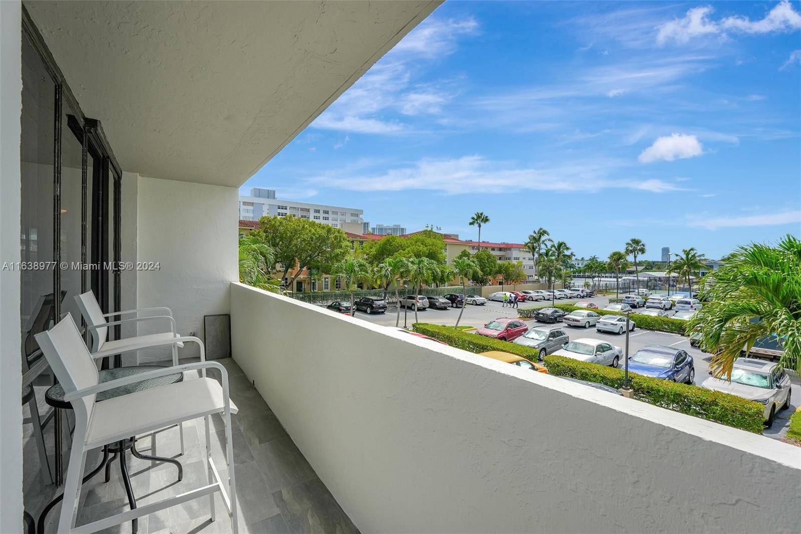 Hallandale Beach, FL 33009,2049 S Ocean Dr #202