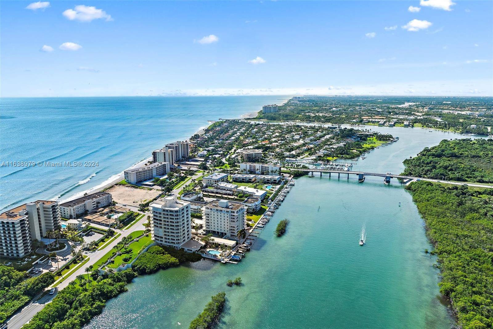 Tequesta, FL 33469,325 Beach Rd #301