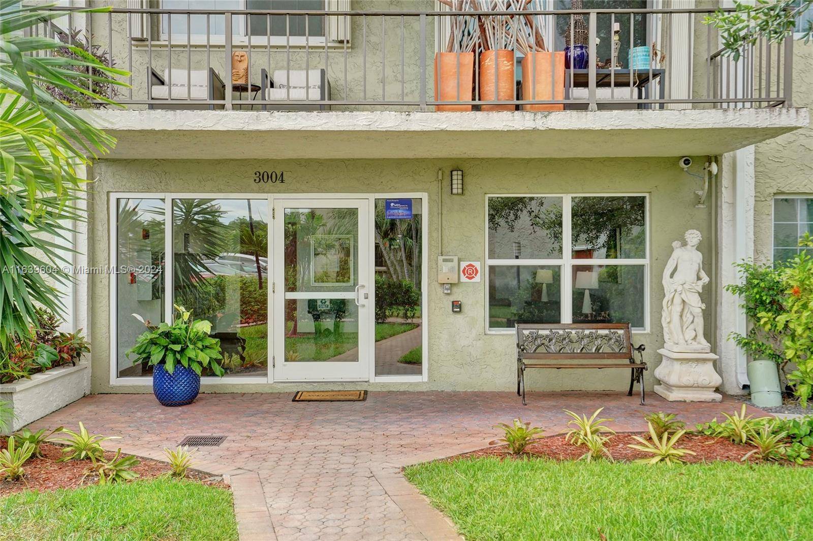 Wilton Manors, FL 33334,3004 NE 5th Ter #315-C