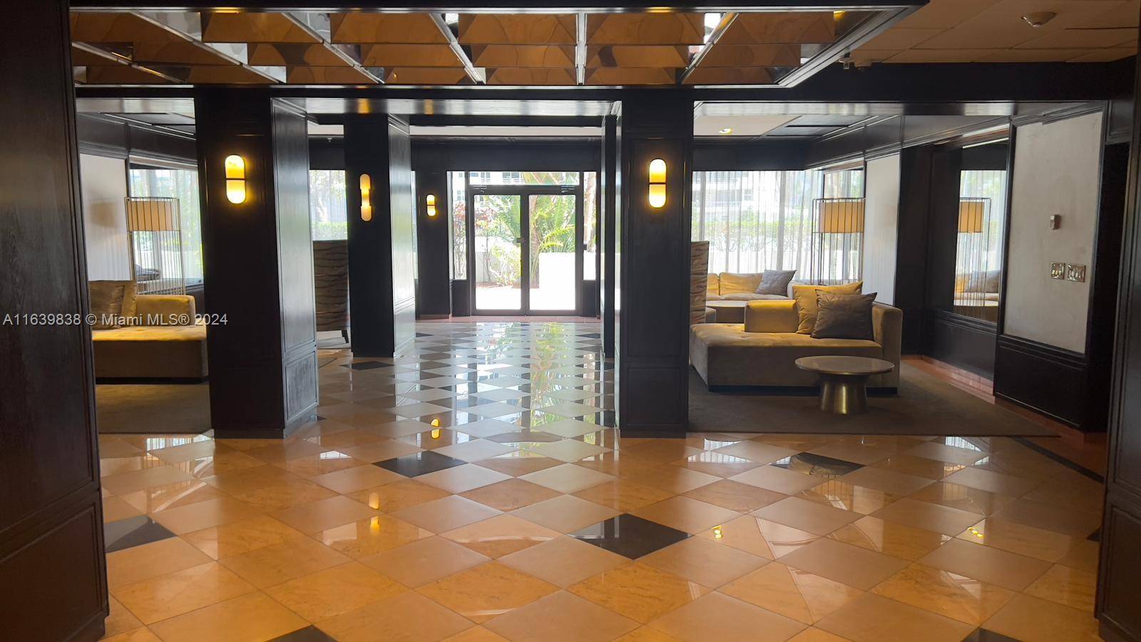 Miami, FL 33137,600 NE 36th St #204
